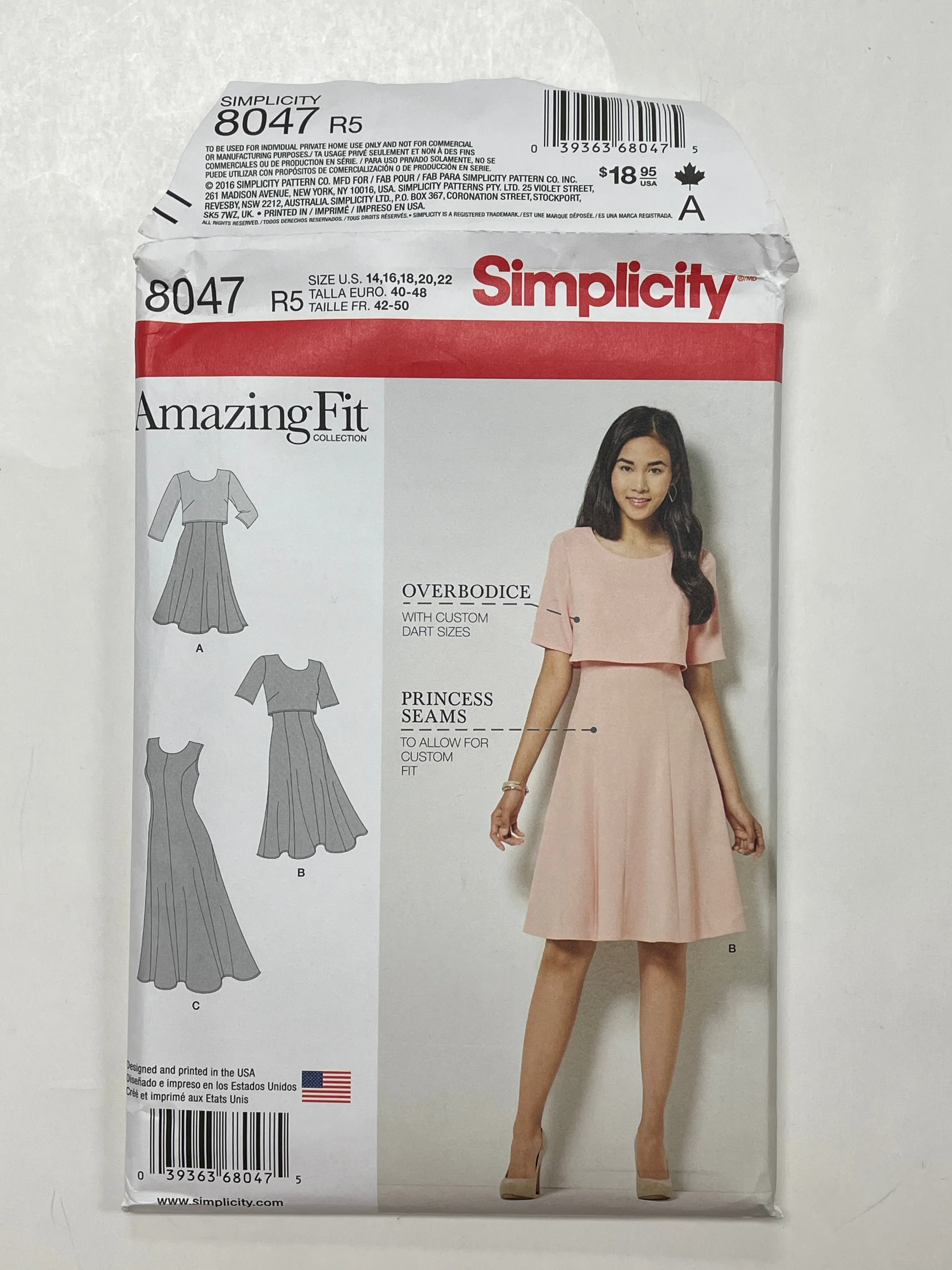 2016 Simplicity 8047 Sewing Pattern - Dress FACTORY FOLDED