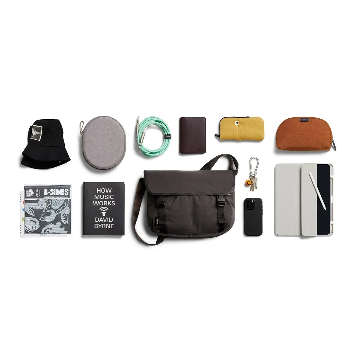 Bellroy Cinch Messenger in Charcoal