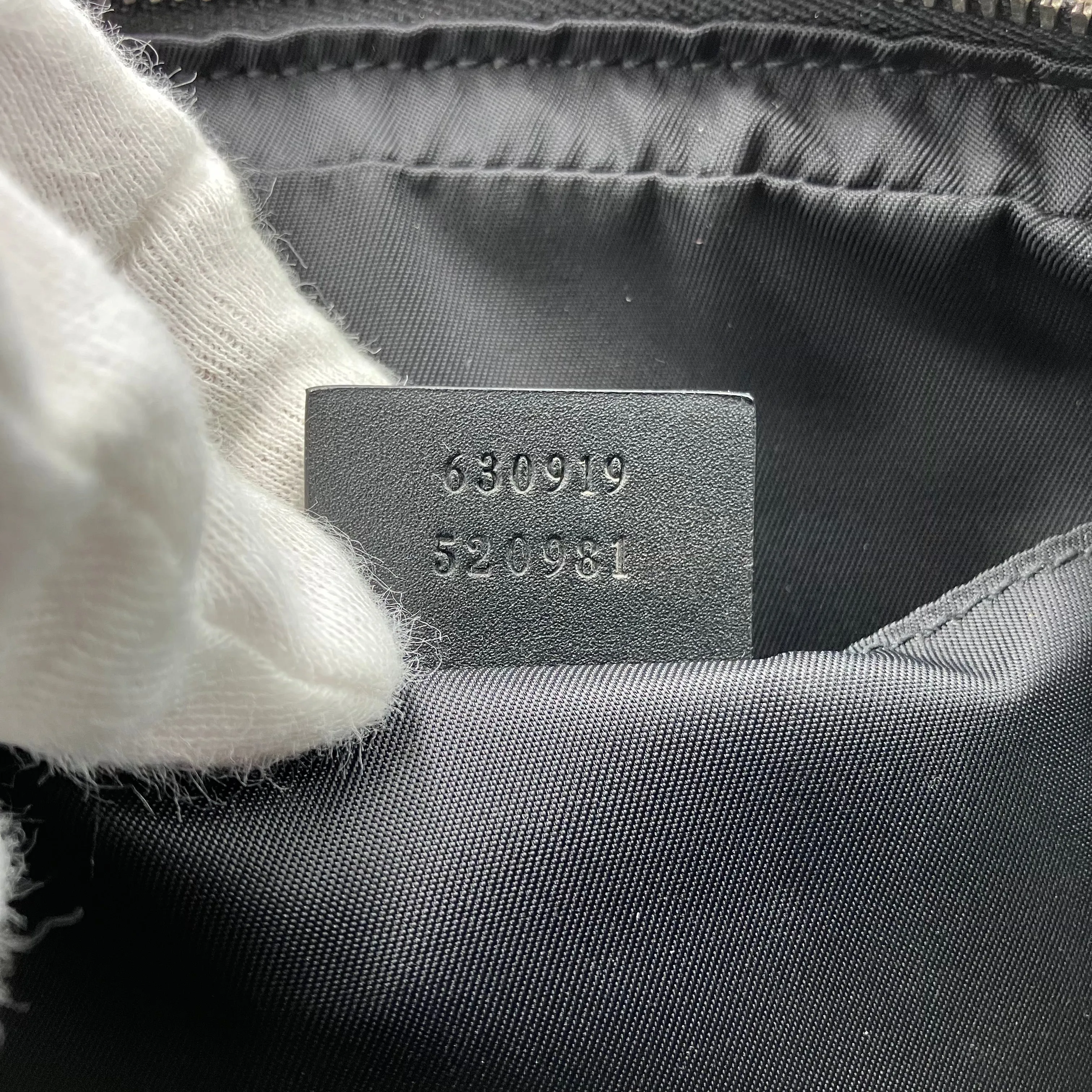 GUCCI Sherry Line Body Bag