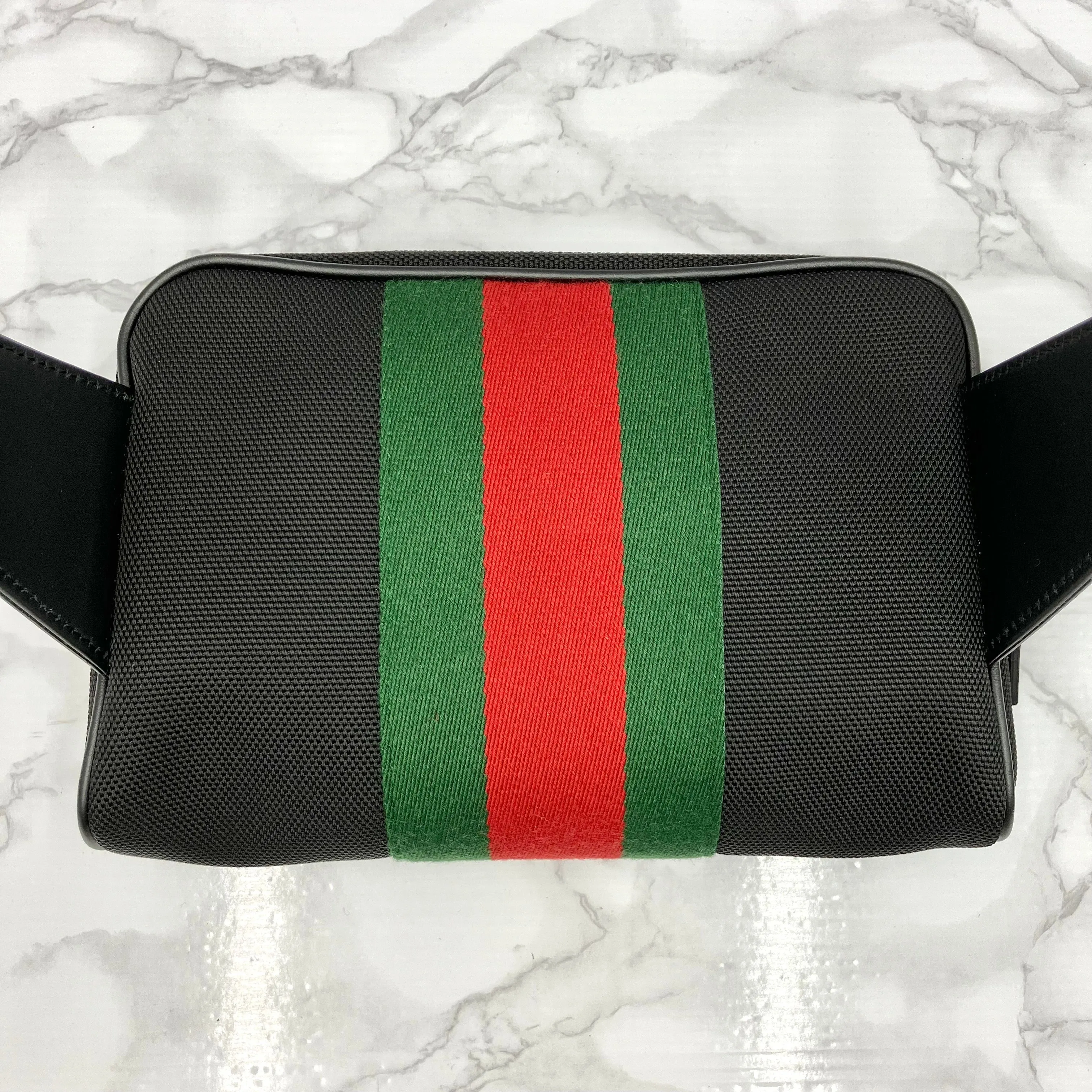 GUCCI Sherry Line Body Bag