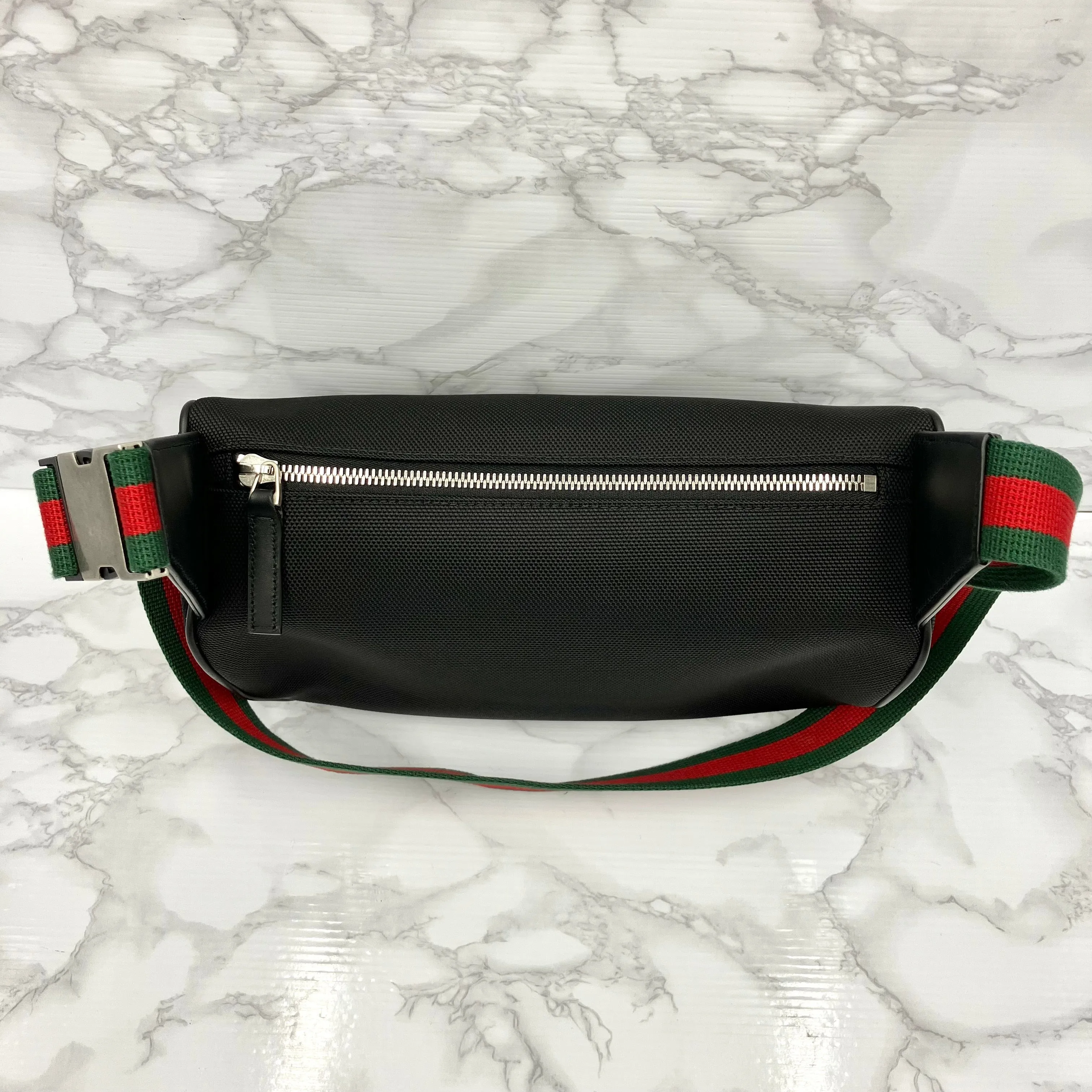 GUCCI Sherry Line Body Bag