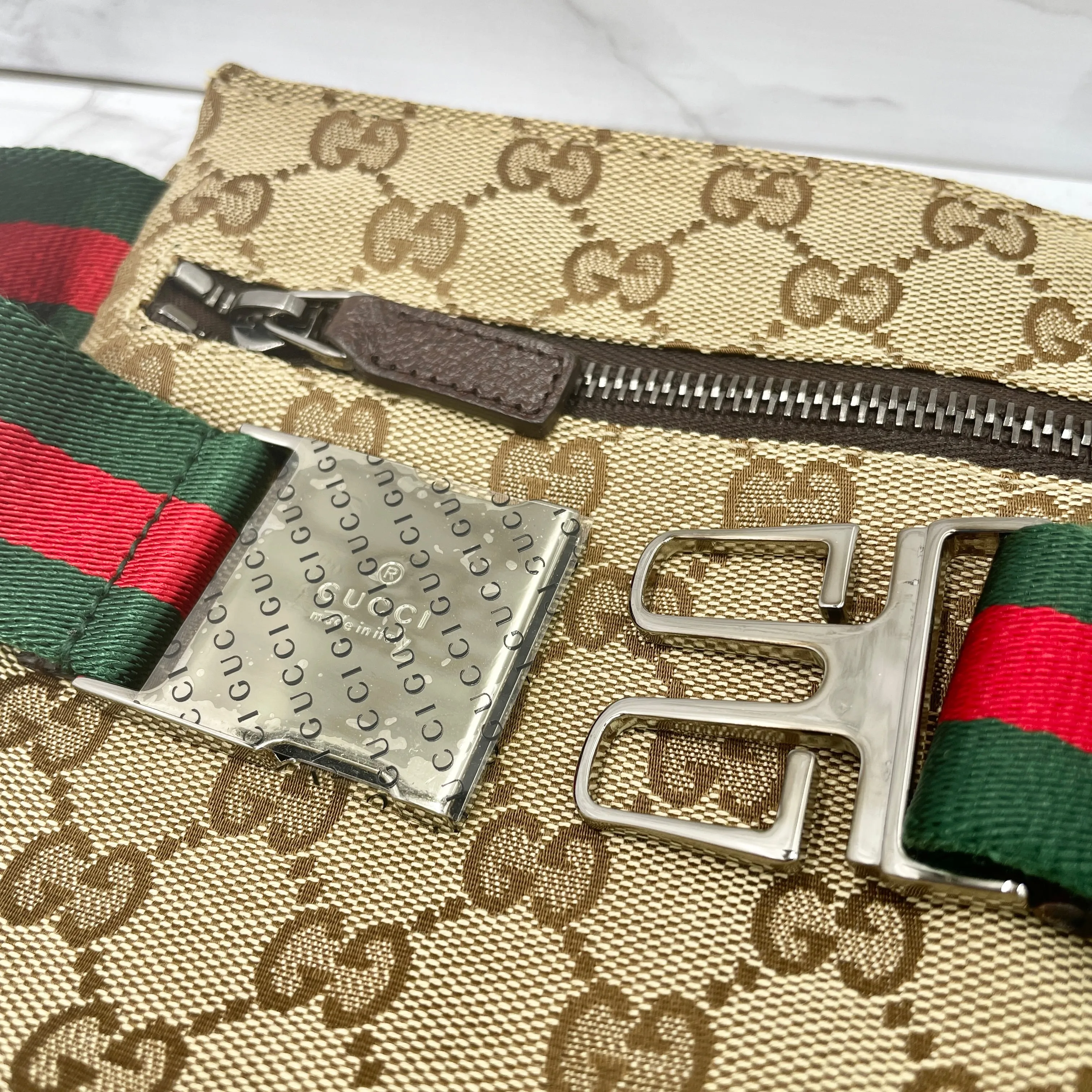 GUCCI Sherry Line Body Bag