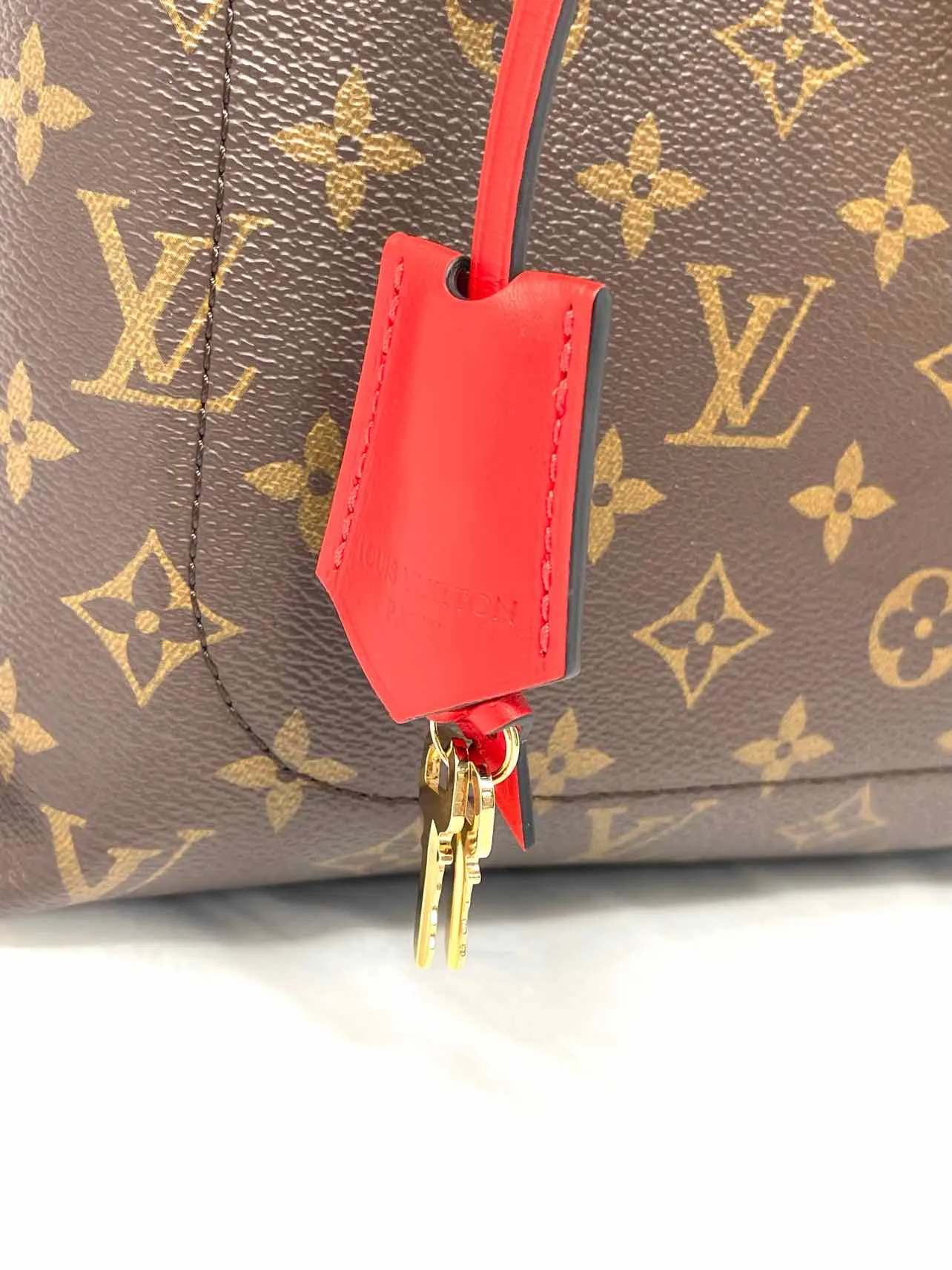 Louis Vuitton Brown/Red Monogrammed W/ BOX!!! Designer Tote