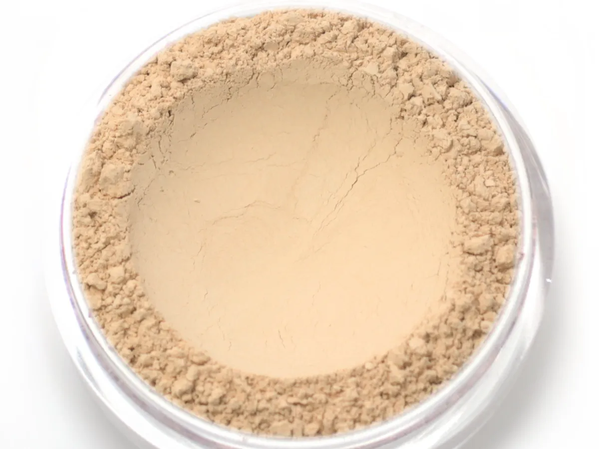 "Creme" - Mineral Wonder Powder Foundation